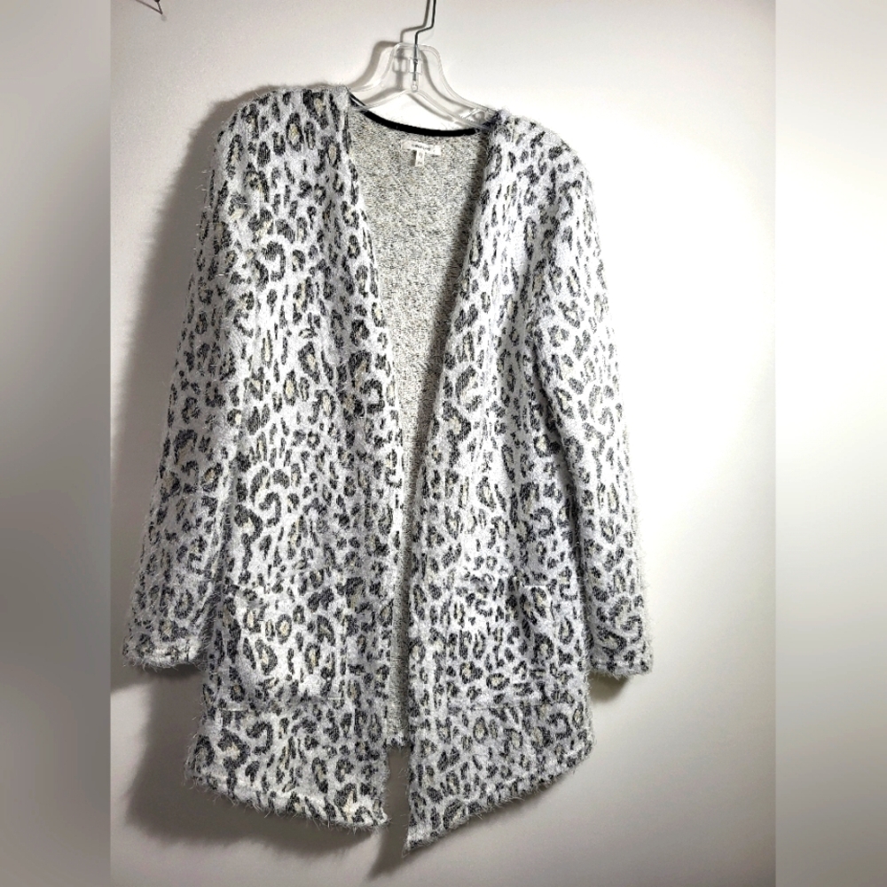 Maurices white and black spot hairy cardigan  women's M  #2147